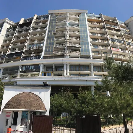 спапфировые в аркадийском дворце Apartamento *