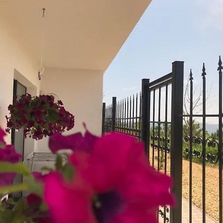 спапфировые в аркадийском дворце Apartament