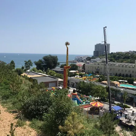 спапфировые в аркадийском дворце Apartament Odessa