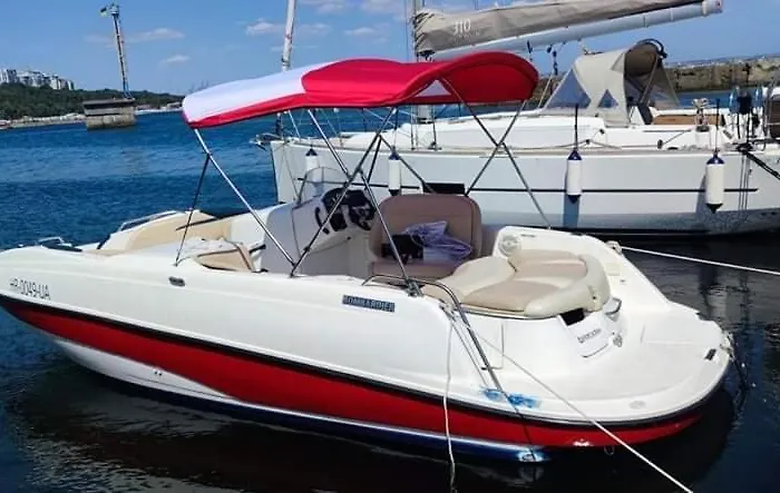 спапфировые в аркадийском дворце Apartament Odessa