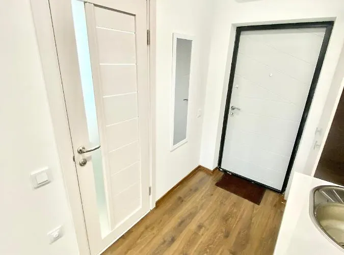 спапфировые в аркадийском дворце Apartament